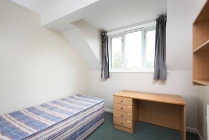 Garrowby way refurbished single bedroom